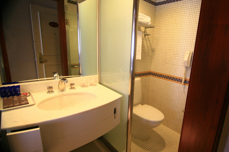 Bathroom 5, Hualien Charming City Hotel, Hualien