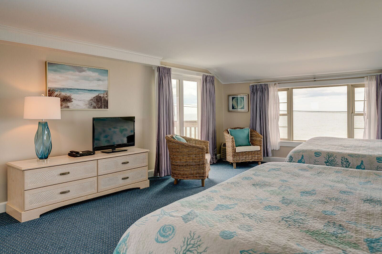 Bedroom 2, The Heights Hotel, Barnstable
