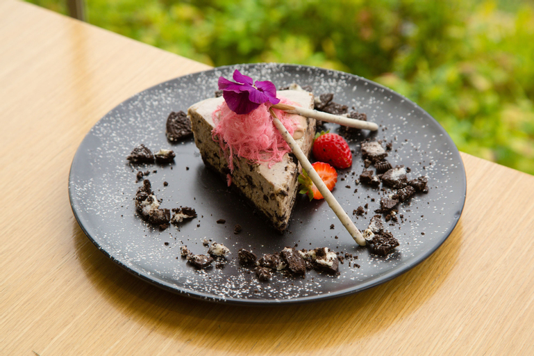 Food & Drinks 7