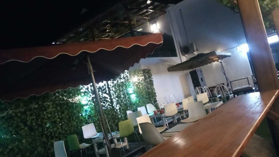 Food & Drinks, Whitevill Hospitality and homes, IbadanNorth