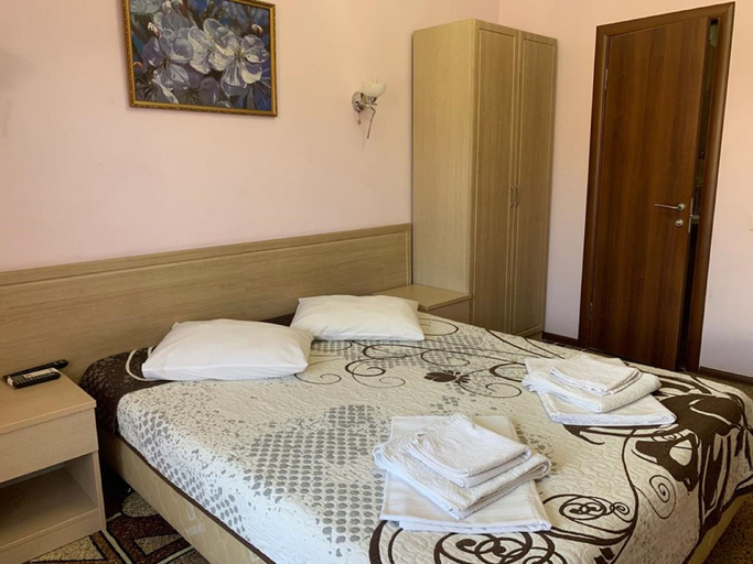 Bedroom 2, Hotel bourgeoisie, Sochi gorsovet