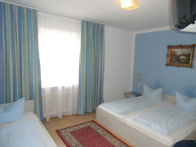Bedroom 4, Hotel Pension Haydn, München