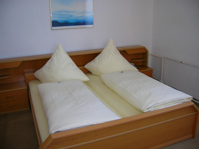 Bedroom 3, Hotel Stadt Köthen, Anhalt-Bitterfeld
