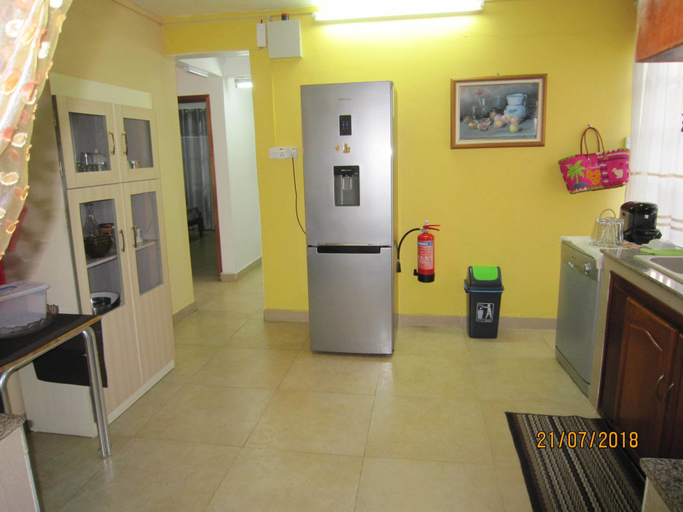 Others 5, Jolie Villa Santa