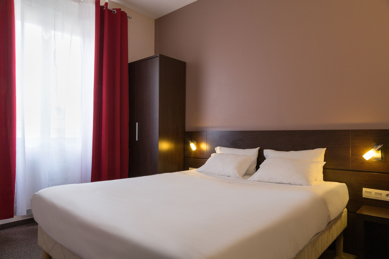 Bedroom 4, Urban Style Hotellerie du Cheval Noir, Loire