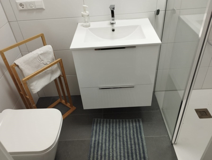 Bathroom 4, Art Apart Stuttgart, Böblingen