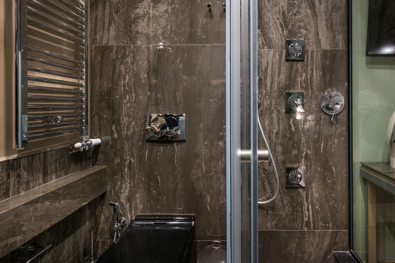 Bathroom 5, Veneri Boutique Suites, Crete