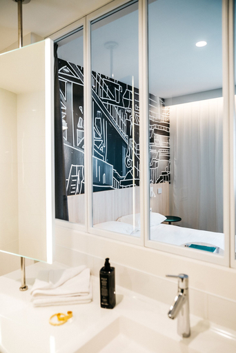 Bathroom 5, ibis Styles Limoges Centre, Haute-Vienne