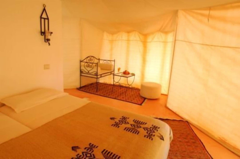 Bedroom 3, Campement Yadis Ksar Ghilane, Douz