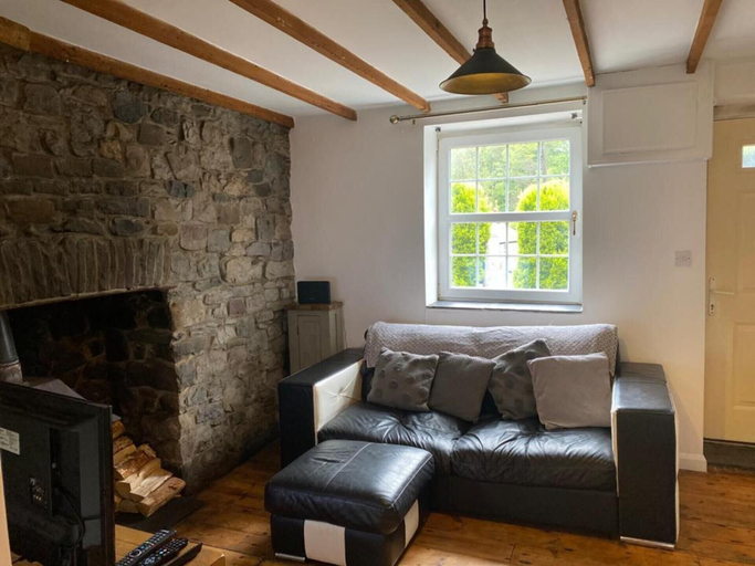 Others 5, 2-bed Cottage in in Welsh Valley Nr Swansea, Neath Port Talbot