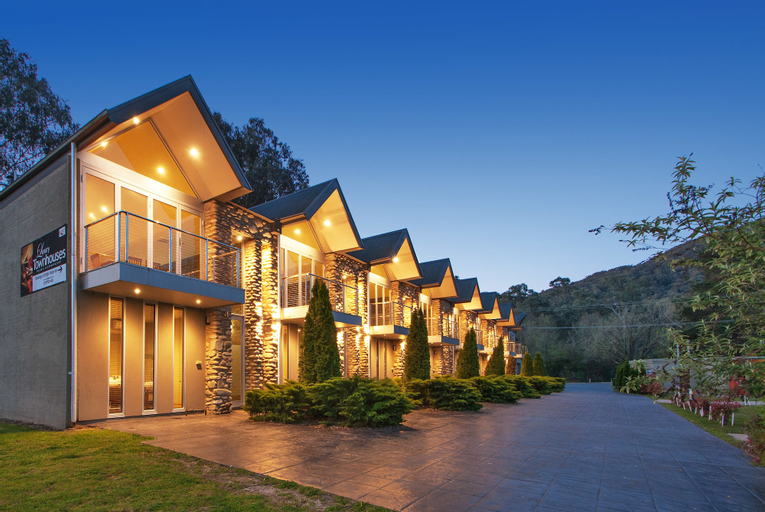 Centenary Peaks, Alpine - East