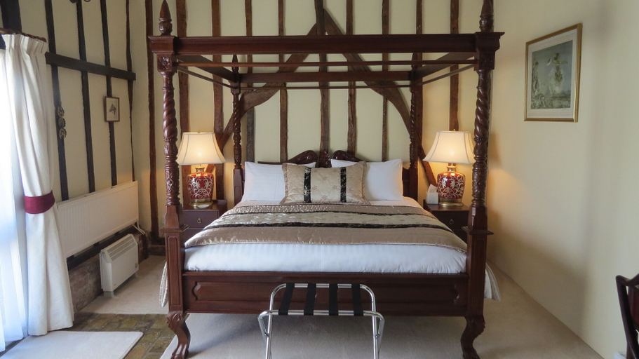 Bedroom 2, Greyhound Cottage, Suffolk