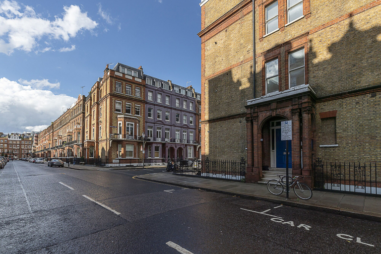 Exterior & Views 2, JOIVY Lovely 2 Bedroom Flat in Chelsea, London