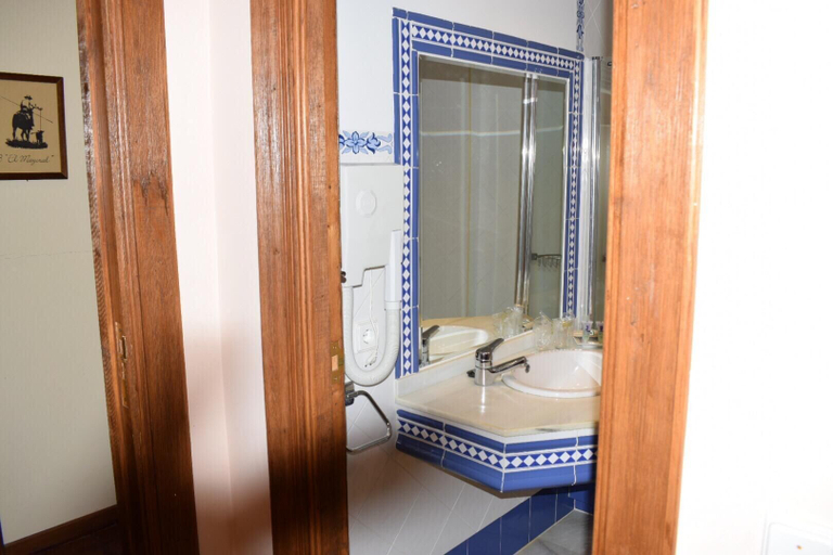 Bathroom 4, Hotel Casas del Sevillano, Salamanca