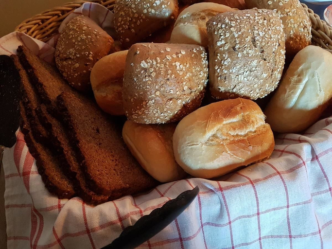 Food & Drinks 5, Pension Im Bett, Nürnberg