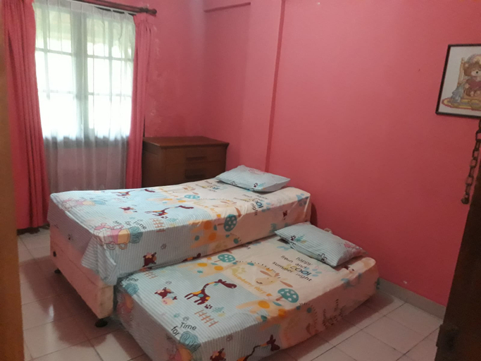 Bedroom 5, Lippo Carita Surf Vie, Serang