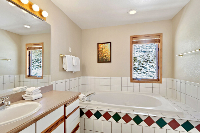 Bathroom 4, Gold Point Resort Breckenridge by Vacatia, Summit