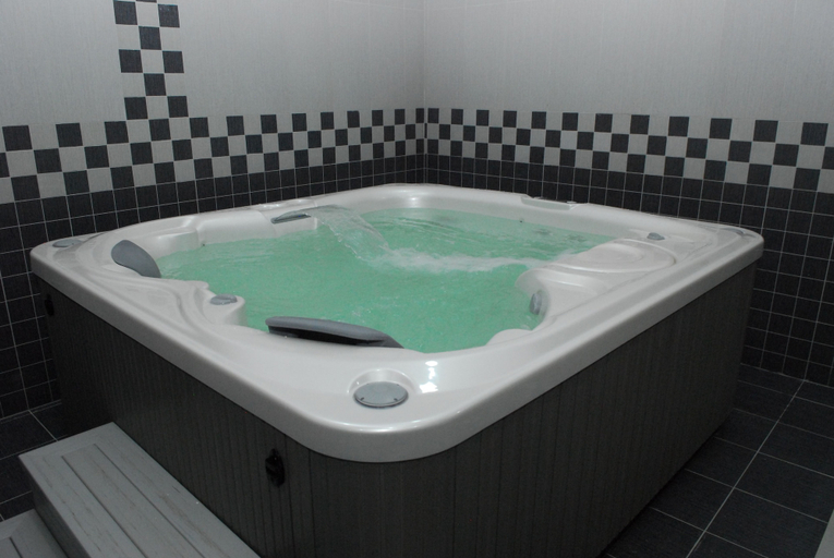 Bathroom 3, Hotel Magnolija