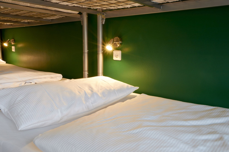 Bedroom 4, Ballhaus Berlin Hostel, Berlin