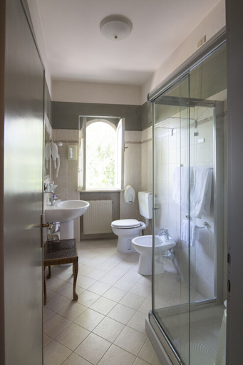 Bathroom 3, Hotel Castello S. Antonio, Verona