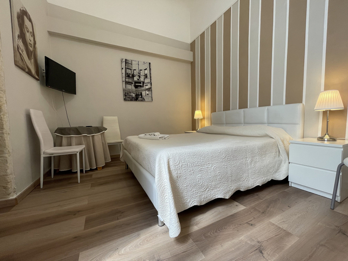 Bedroom 4, Dolci Notti, Bari