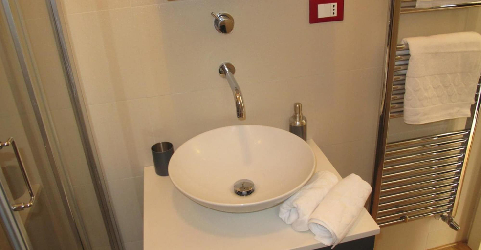 Bathroom 5, B&B Arco dolce Arco, Benevento
