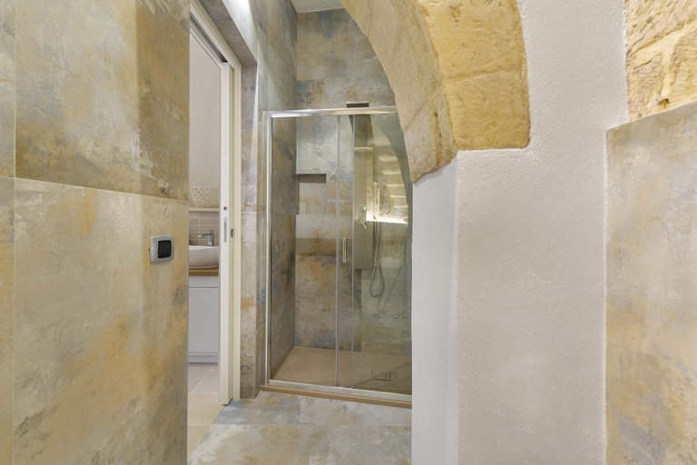 Bathroom 3, 2078 Casavvolta by Barbarhouse, Lecce