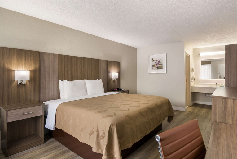 Bedroom 3, Quality Inn Emporia, Emporia