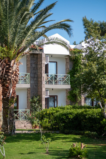 Exterior & Views 2, ASSOS TROY BEACH HOTEL, Ayvacık