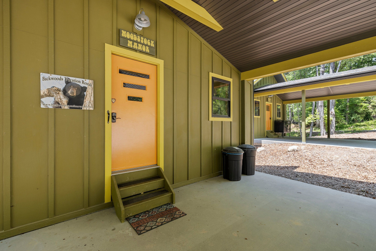 Exterior & Views, Backwoods Getaway, Henderson