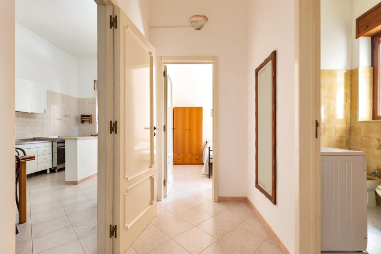 Others 4, 2219 Villa Cesarina, Lecce
