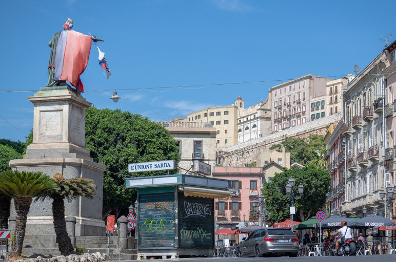 Exterior & Views 2, IzzHome Corso76, Cagliari