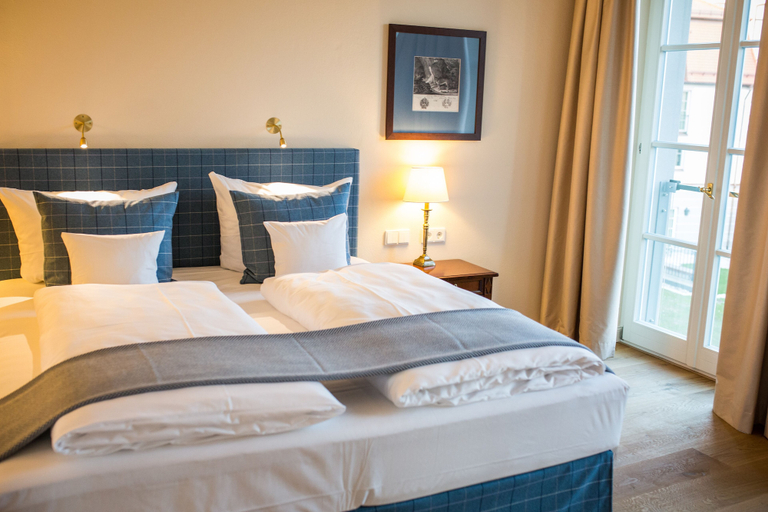 Bedroom 4, Hotel Schloss Leitheim, Donau-Ries