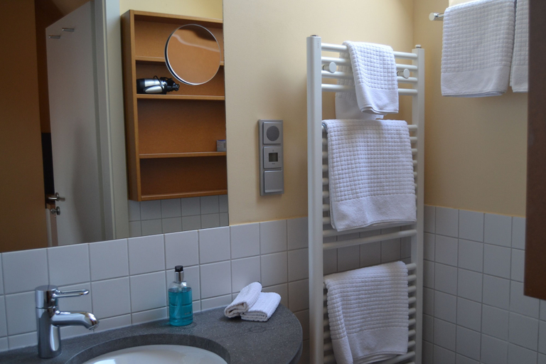 Bathroom 3, Alte Schule Hotel, Oder-Spree