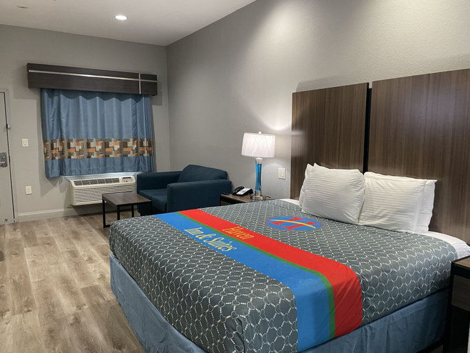 Bedroom 3, Haven Inn & Suites Downtown Houston, Houston