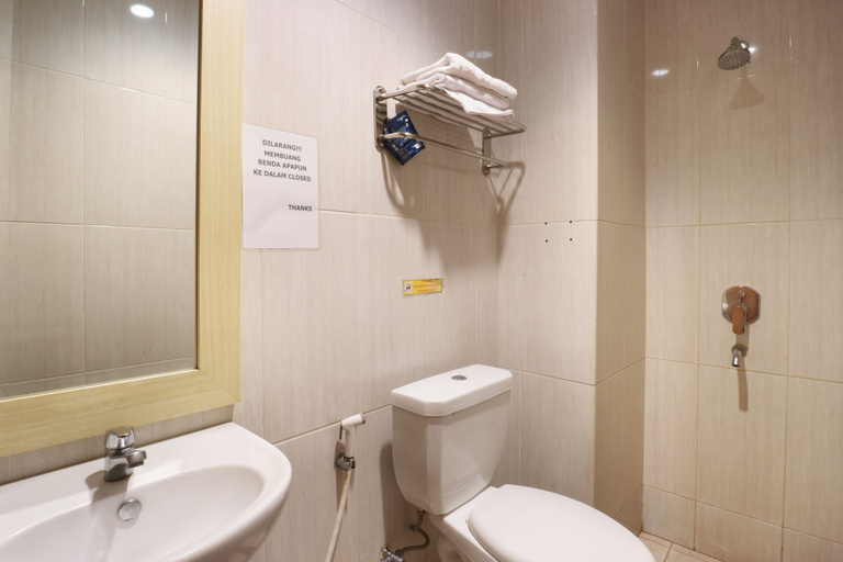 Bathroom 4, Raja Residence, South Jakarta