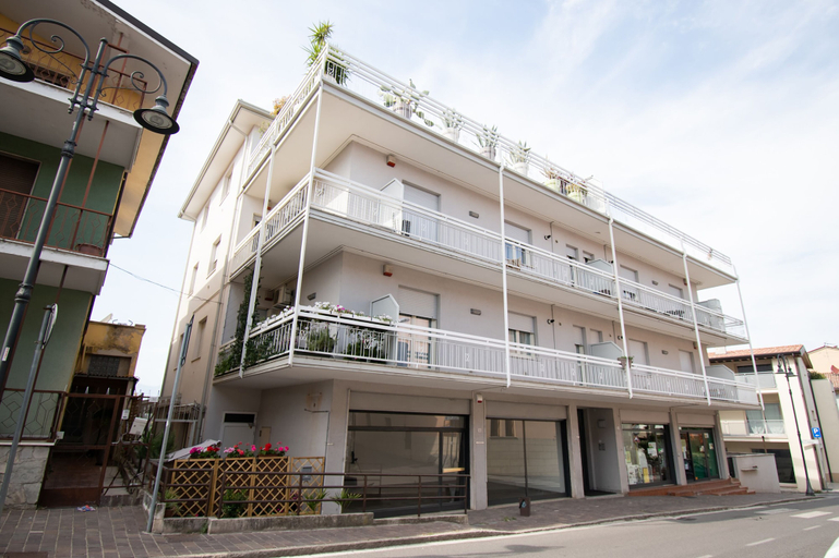 Exterior & Views 2, Central Suite Moniga, Brescia