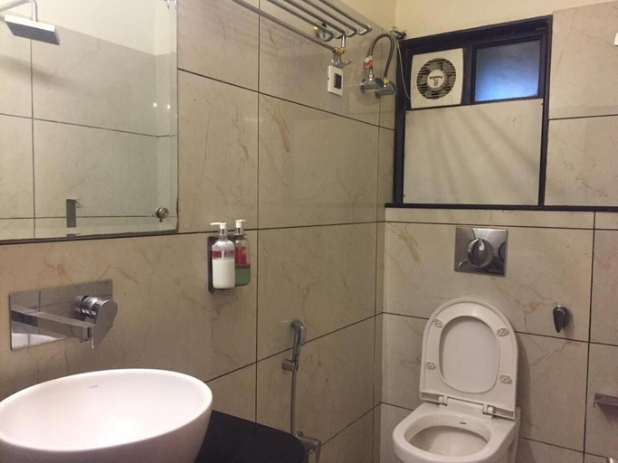 Bathroom 3, Indiana Classic, Jaipur