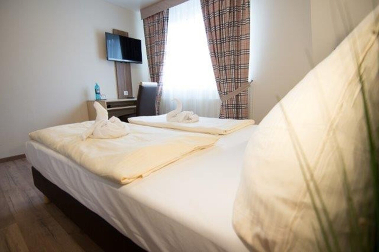 Bedroom 2, Baums Rheinhotel, Rhein-Hunsrück-Kreis
