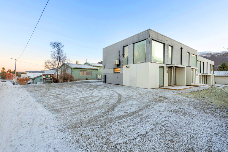 Exterior & Views 2, Osiris Home, Tromsø