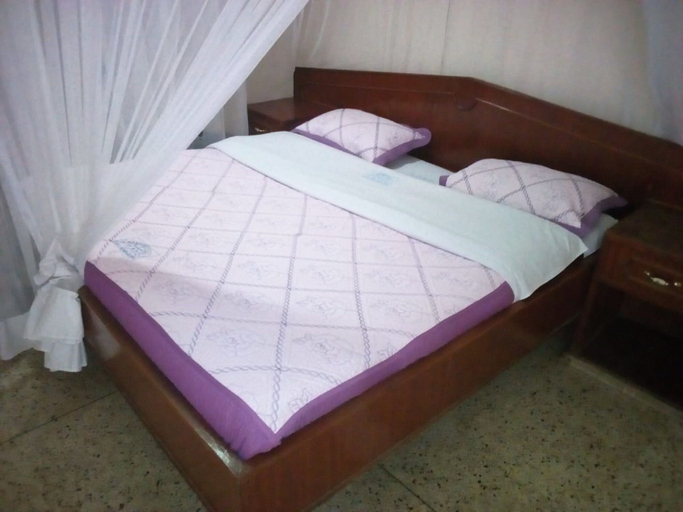Bedroom 2, Wambuku Hotel, Naivasha