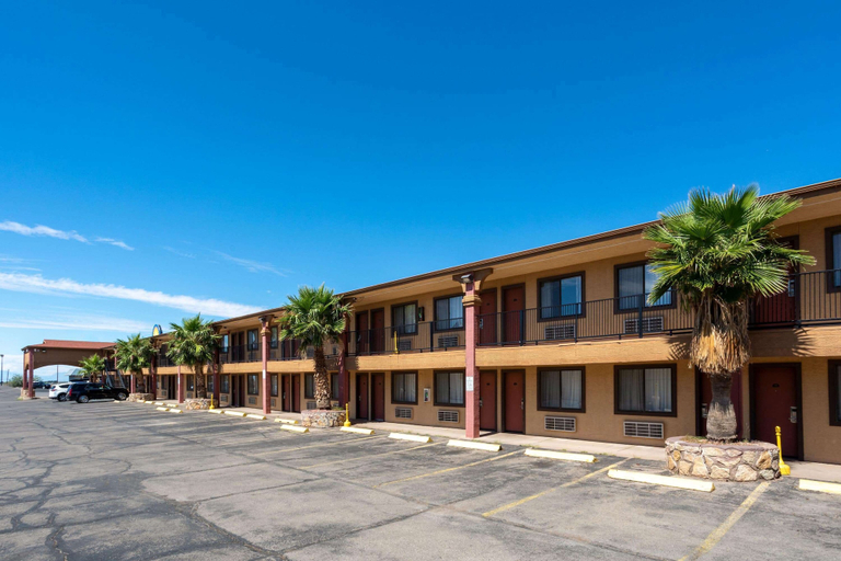 Exterior & Views 2, Days Inn by Wyndham Alamogordo/White Sands, Otero