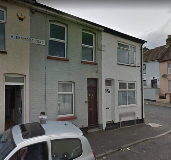 Exterior & Views, Beautiful 3-bed House in Chatham, Medway