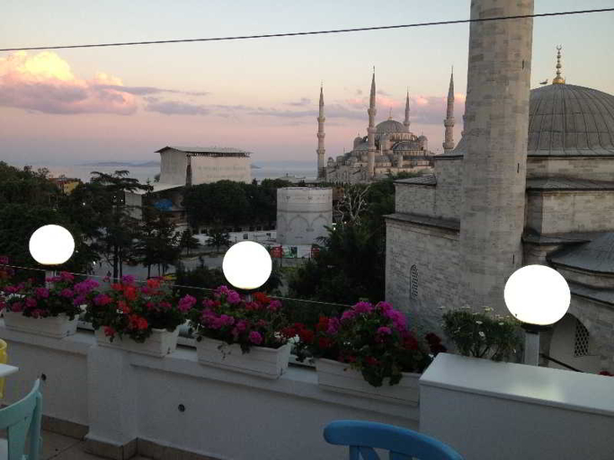 Public Area 2, Sultanahmet, Fatih