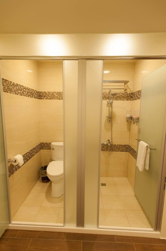 Bathroom 3, G16 Inn B&B, Yilan