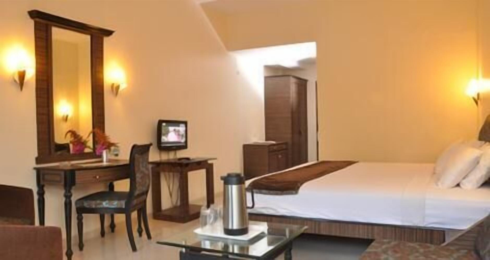 Bedroom 3, Blue Country Resort, Satara