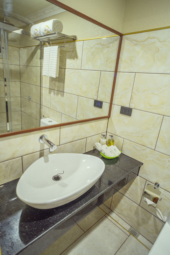 Bathroom 4, Roman Empire Panglao Boutique Hotel, Panglao