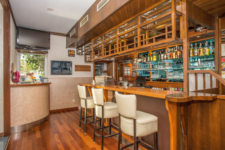 Food & Drinks 4, villa Mario, Podstrana