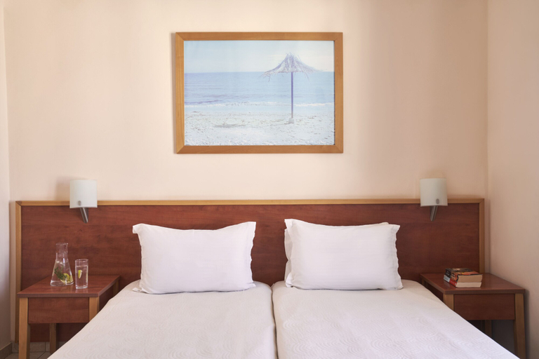 Bedroom 4, Favie Suzanne, South Aegean