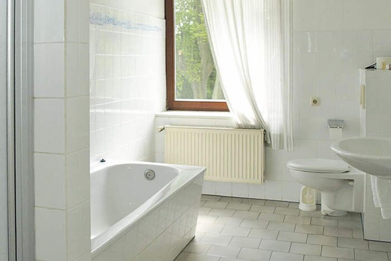 Bathroom, Hotel Pension Gutshaus Neu wendorf, Rostock